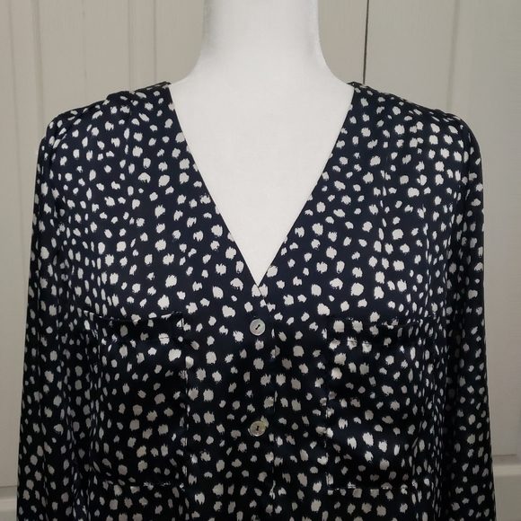 Forever 21 Black and White Button Down Satin Top - Picture 9 of 9